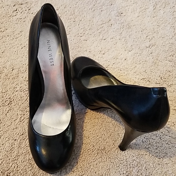 Nine West Heels - Picture 1 of 2